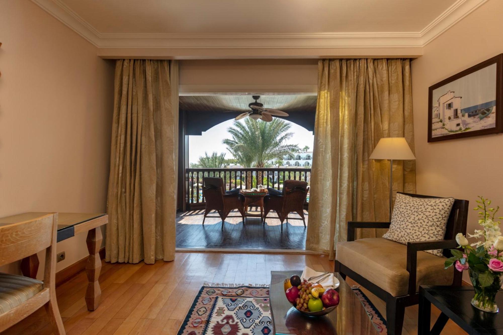Hotel Royal Savoy Sharm El Sheikh (Adults Only) Exterior foto A room at the hotel