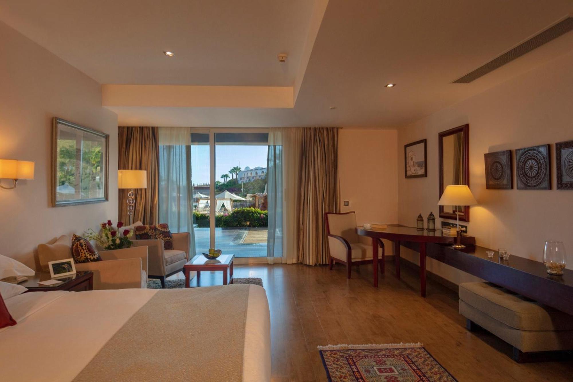 Hotel Royal Savoy Sharm El Sheikh (Adults Only) Exterior foto A room at the Taj Bengal