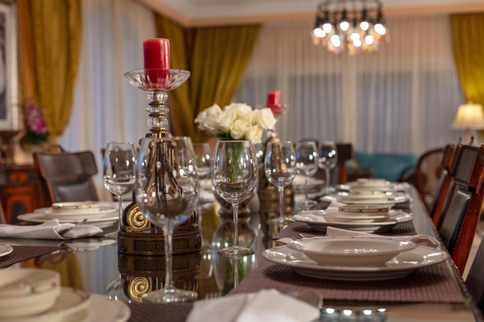 Hotel Royal Savoy Sharm El Sheikh (Adults Only) Exterior foto A table set for a formal dinner